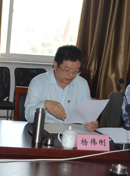 压缩图2杨书记_WPS图片.jpg